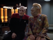 extant_StarTrek_VOY_4x07-ScientificMethod_01716.jpg