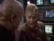extant_StarTrek_VOY_4x07-ScientificMethod_01730.jpg