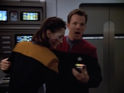 Filename=extant_StarTrek_VOY_4x07-ScientificMethod_01765.jpg
Filesize=137KiB
Dimensions=1200x900
Date added=Aug 20, 2019 extant_StarTrek_VOY_4x07-ScientificMethod_01765.jpg