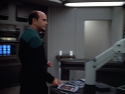 Filename=extant_StarTrek_VOY_4x07-ScientificMethod_01781.jpg
Filesize=136KiB
Dimensions=1200x900
Date added=Aug 20, 2019 extant_StarTrek_VOY_4x07-ScientificMethod_01781.jpg