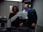 Filename=extant_StarTrek_VOY_4x07-ScientificMethod_01802.jpg
Filesize=141KiB
Dimensions=1200x900
Date added=Aug 20, 2019 extant_StarTrek_VOY_4x07-ScientificMethod_01802.jpg