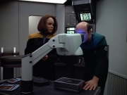 Filename=extant_StarTrek_VOY_4x07-ScientificMethod_01806.jpg
Filesize=144KiB
Dimensions=1200x900
Date added=Aug 20, 2019 extant_StarTrek_VOY_4x07-ScientificMethod_01806.jpg