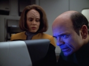 extant_StarTrek_VOY_4x07-ScientificMethod_01833.jpg