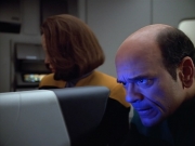 Filename=extant_StarTrek_VOY_4x07-ScientificMethod_01845.jpg
Filesize=130KiB
Dimensions=1200x900
Date added=Aug 20, 2019 extant_StarTrek_VOY_4x07-ScientificMethod_01845.jpg
