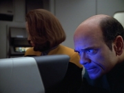 Filename=extant_StarTrek_VOY_4x07-ScientificMethod_01846.jpg
Filesize=137KiB
Dimensions=1200x900
Date added=Aug 20, 2019 extant_StarTrek_VOY_4x07-ScientificMethod_01846.jpg