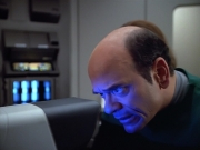 extant_StarTrek_VOY_4x07-ScientificMethod_01911.jpg