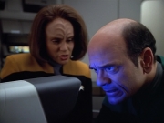 extant_StarTrek_VOY_4x07-ScientificMethod_01916.jpg