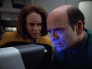 Filename=extant_StarTrek_VOY_4x07-ScientificMethod_01920.jpg
Filesize=134KiB
Dimensions=1200x900
Date added=Aug 20, 2019 extant_StarTrek_VOY_4x07-ScientificMethod_01920.jpg