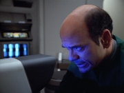 extant_StarTrek_VOY_4x07-ScientificMethod_01961.jpg