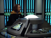 extant_StarTrek_VOY_4x07-ScientificMethod_02027.jpg
