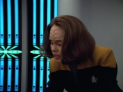 Filename=extant_StarTrek_VOY_4x07-ScientificMethod_02039.jpg
Filesize=181KiB
Dimensions=1200x900
Date added=Aug 20, 2019 extant_StarTrek_VOY_4x07-ScientificMethod_02039.jpg