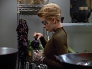 Filename=extant_StarTrek_VOY_4x07-ScientificMethod_02529.jpg
Filesize=172KiB
Dimensions=1200x900
Date added=Aug 20, 2019 extant_StarTrek_VOY_4x07-ScientificMethod_02529.jpg