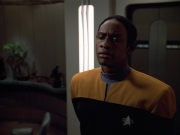 Filename=extant_StarTrek_VOY_4x07-ScientificMethod_02732.jpg
Filesize=124KiB
Dimensions=1200x900
Date added=Aug 20, 2019 extant_StarTrek_VOY_4x07-ScientificMethod_02732.jpg