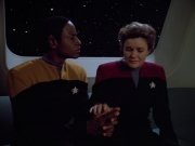 Filename=extant_StarTrek_VOY_4x07-ScientificMethod_02766.jpg
Filesize=105KiB
Dimensions=1200x900
Date added=Aug 20, 2019 extant_StarTrek_VOY_4x07-ScientificMethod_02766.jpg