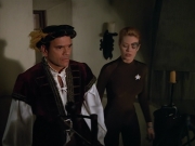 extant_StarTrek_VOY_4x07-ScientificMethod_02806.jpg