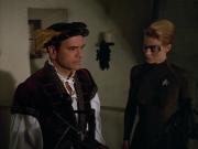extant_StarTrek_VOY_4x07-ScientificMethod_02817.jpg