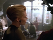 extant_StarTrek_VOY_4x07-ScientificMethod_02841.jpg
