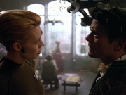 extant_StarTrek_VOY_4x07-ScientificMethod_02848.jpg