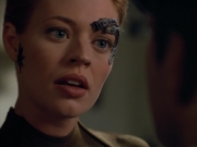 extant_StarTrek_VOY_4x07-ScientificMethod_02861.jpg