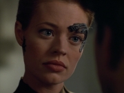 extant_StarTrek_VOY_4x07-ScientificMethod_02891.jpg