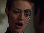 extant_StarTrek_VOY_4x07-ScientificMethod_02895.jpg