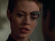 extant_StarTrek_VOY_4x07-ScientificMethod_02896.jpg