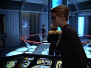 extant_StarTrek_VOY_4x07-ScientificMethod_02948.jpg