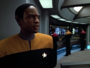 extant_StarTrek_VOY_4x07-ScientificMethod_02972.jpg