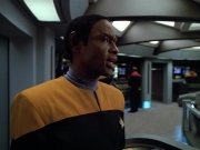 extant_StarTrek_VOY_4x07-ScientificMethod_02975.jpg