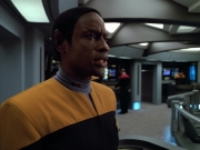 extant_StarTrek_VOY_4x07-ScientificMethod_02986.jpg