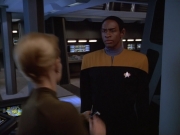 extant_StarTrek_VOY_4x07-ScientificMethod_03075.jpg