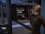 extant_StarTrek_VOY_4x07-ScientificMethod_03079.jpg