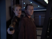 extant_StarTrek_VOY_4x07-ScientificMethod_03088.jpg