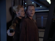 extant_StarTrek_VOY_4x07-ScientificMethod_03094.jpg