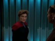 extant_StarTrek_VOY_4x07-ScientificMethod_03348.jpg