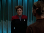 extant_StarTrek_VOY_4x07-ScientificMethod_03358.jpg