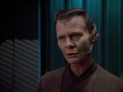 extant_StarTrek_VOY_4x07-ScientificMethod_03373.jpg