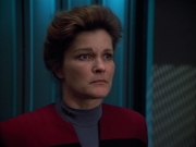 extant_StarTrek_VOY_4x07-ScientificMethod_03385.jpg