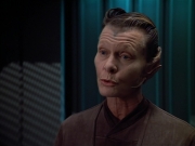extant_StarTrek_VOY_4x07-ScientificMethod_03389.jpg