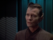 extant_StarTrek_VOY_4x07-ScientificMethod_03393.jpg