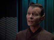 extant_StarTrek_VOY_4x07-ScientificMethod_03394.jpg
