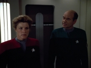 Filename=extant_StarTrek_VOY_4x07-ScientificMethod_03544.jpg
Filesize=114KiB
Dimensions=1200x900
Date added=Aug 20, 2019 extant_StarTrek_VOY_4x07-ScientificMethod_03544.jpg