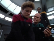 Filename=extant_StarTrek_VOY_4x07-ScientificMethod_03635.jpg
Filesize=162KiB
Dimensions=1200x900
Date added=Aug 20, 2019 extant_StarTrek_VOY_4x07-ScientificMethod_03635.jpg
