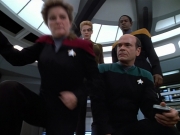 extant_StarTrek_VOY_4x07-ScientificMethod_03654.jpg