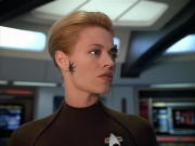 extant_StarTrek_VOY_4x07-ScientificMethod_03681.jpg