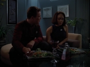 Filename=extant_StarTrek_VOY_4x07-ScientificMethod_04099.jpg
Filesize=131KiB
Dimensions=1200x900
Date added=Aug 20, 2019 extant_StarTrek_VOY_4x07-ScientificMethod_04099.jpg