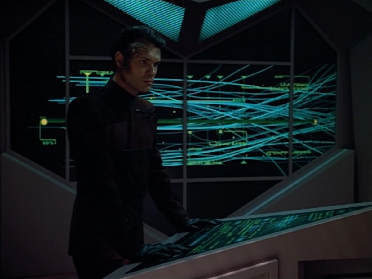 extant_StarTrek_VOY_4x08-YearOfHellPart1_00039.jpg
