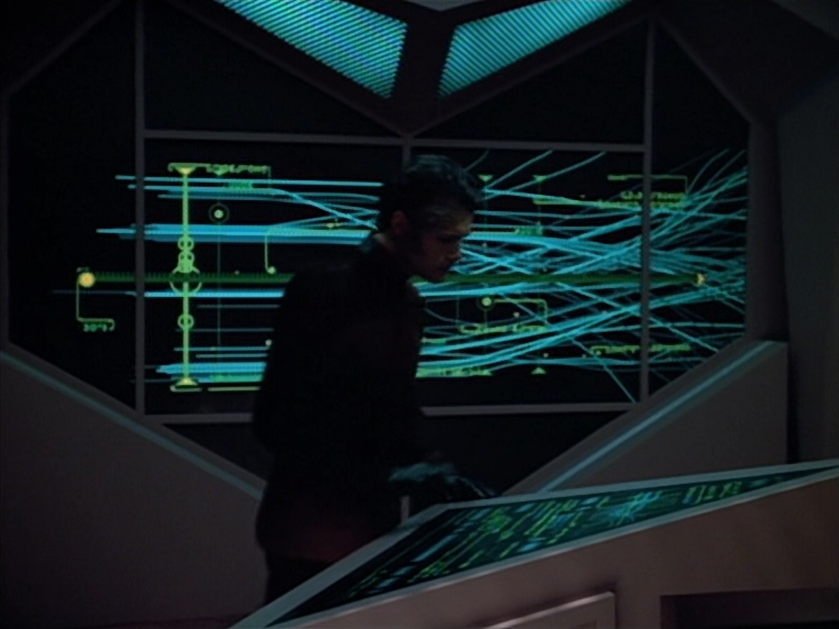 extant_StarTrek_VOY_4x08-YearOfHellPart1_00053.jpg