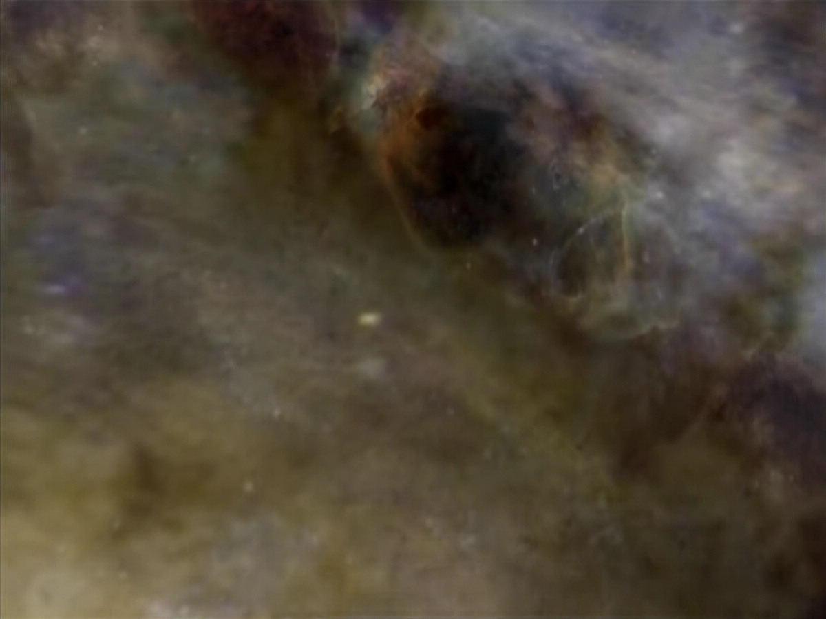 extant_StarTrek_VOY_4x08-YearOfHellPart1_00275.jpg