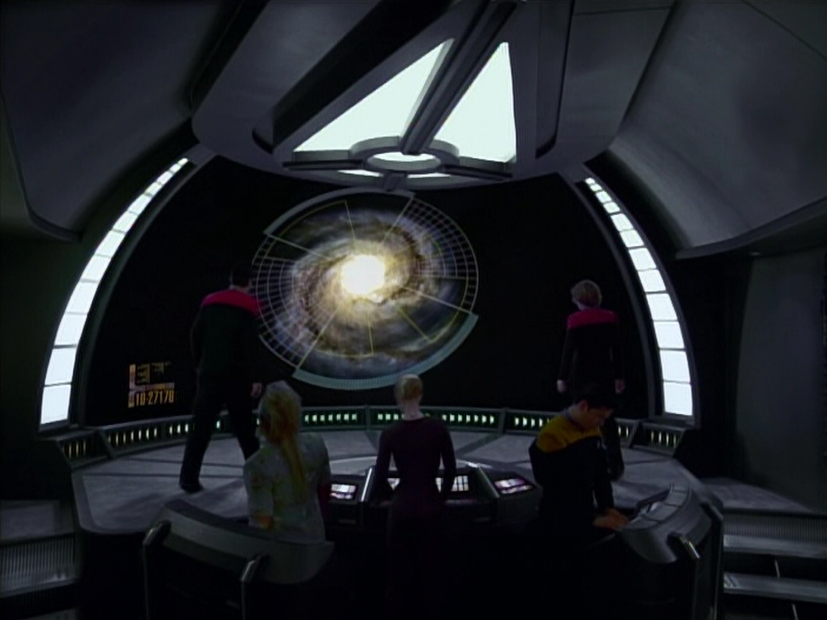 extant_StarTrek_VOY_4x08-YearOfHellPart1_00286.jpg